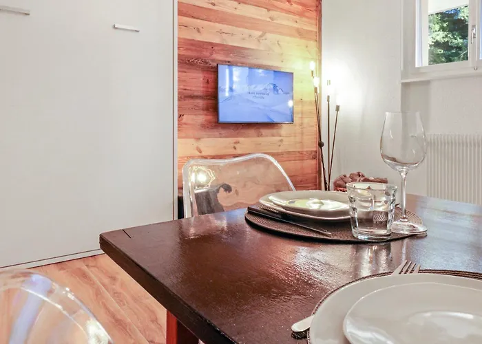 Renove Cosy Et Centre, Ski-in Ski-out 아파트 크란스몬타나